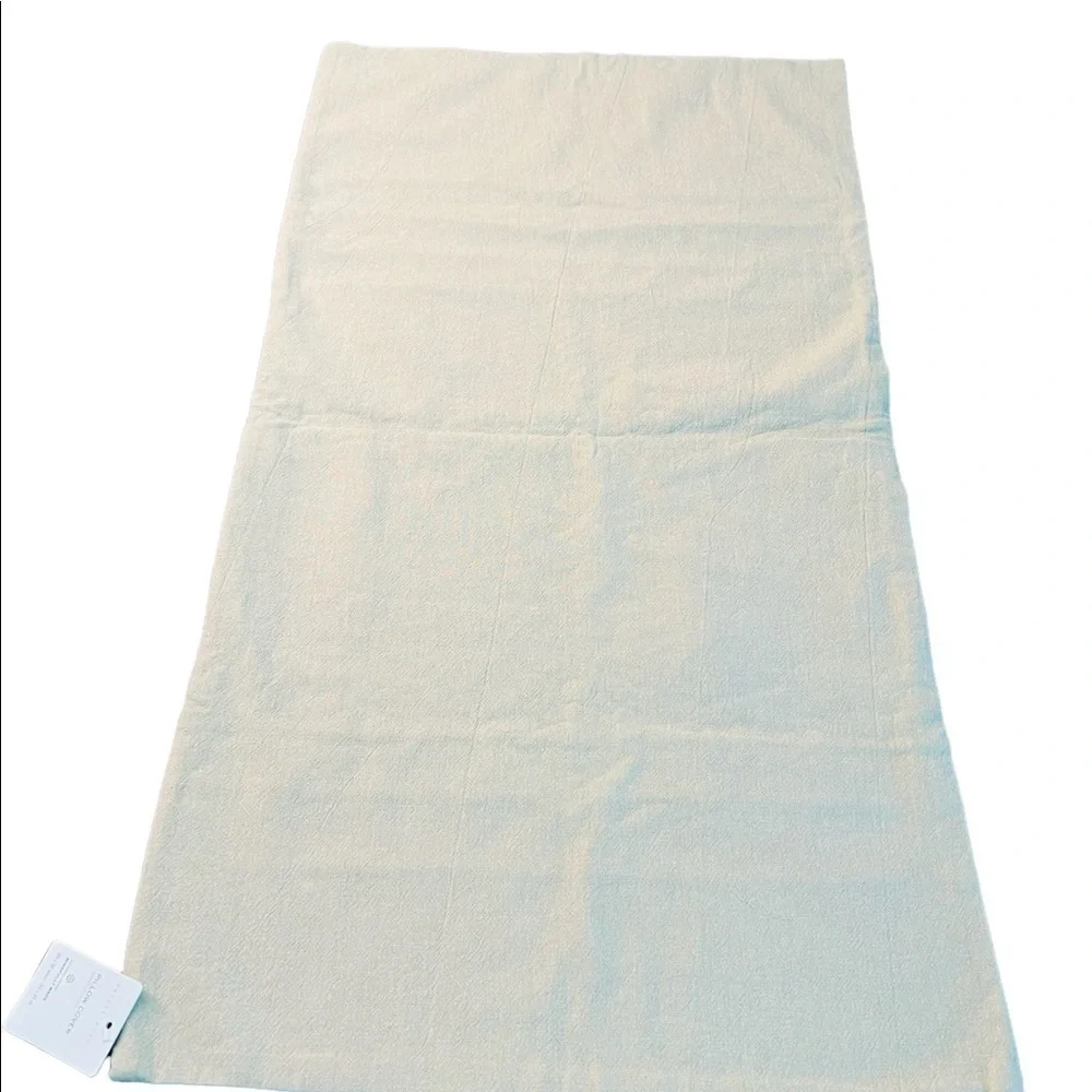 SET OF 2 POTTERY BARN BEAUTIFUL TAN AND BLUE PILLOW COVERS 20 X 36” NWT